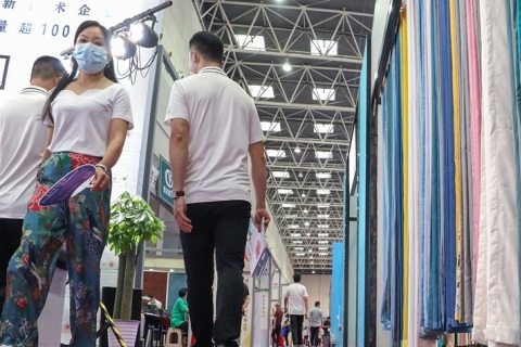 绍兴柯桥中国轻纺城窗帘布艺墙布地毯展展会现场图片