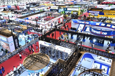 中国上海国际轮胎轮毂展览会展会现场图片