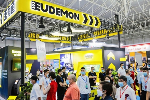 青岛国际轮胎及车轮展览会展会现场图片