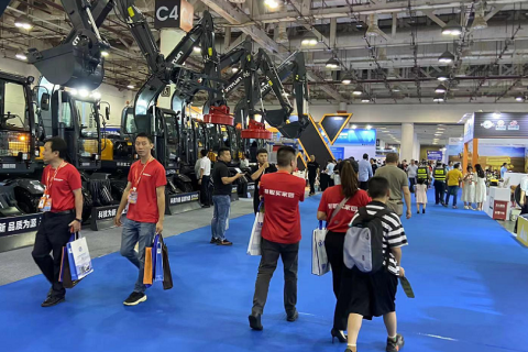 厦门国际工程机械及轮式挖掘机展展会现场图片