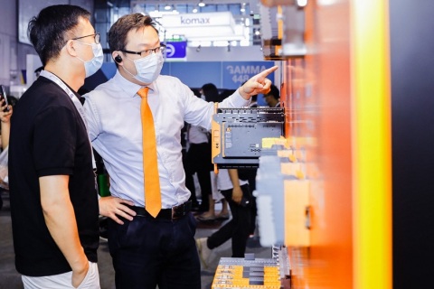 上海国际汽车电子、系统与解决方案主题馆展会现场图片