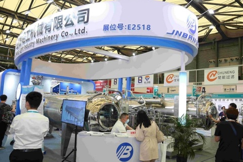 上海化工泵阀及管道展览会展会现场图片