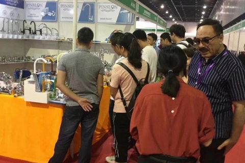 义乌厨房卫浴设施展览会展会现场图片