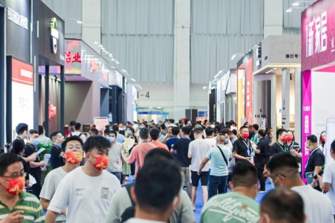 中部（武汉）整装家居及门窗展览会展会现场图片