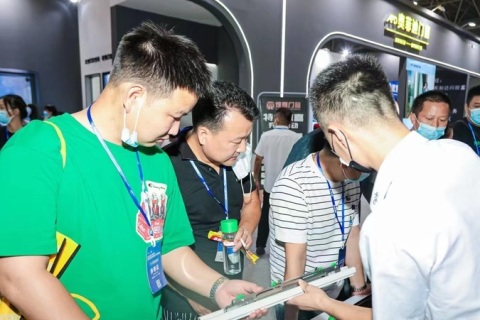 中部（武汉）整装家居及门窗展览会展会现场图片