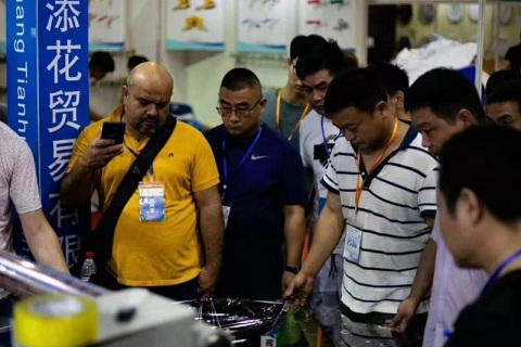 义乌厨房卫浴设施展览会展会现场图片