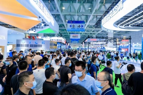 阿联酋沙迦中国汽车装备展展会现场图片