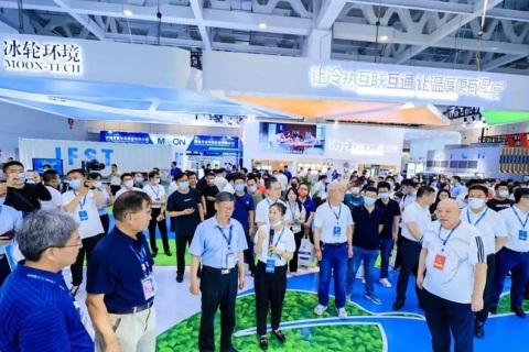 阿联酋沙迦中国汽车装备展展会现场图片