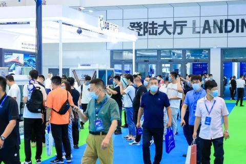 阿联酋沙迦中国汽车装备展展会现场图片