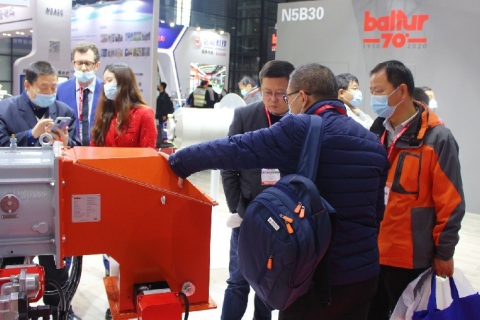 上海长三角热泵及供热系统采购展览会展会现场图片