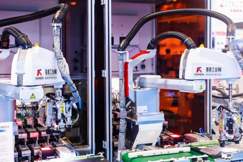 青岛亚太国际智能装备博览会展会现场图片