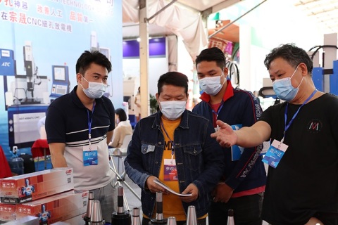 东莞长安国际机械五金模具展览会展会现场图片