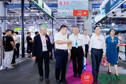 中国（上海）国际家具生产设备及木工机械展览会展会现场图片