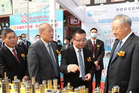 东莞长安国际机械五金模具展览会展会现场图片