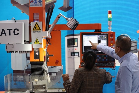 东莞长安国际机械五金模具展览会展会现场图片