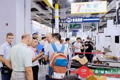 中国（上海）国际家具生产设备及木工机械展览会展会现场图片