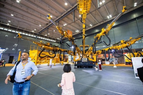 徐州国际工程机械展览会展会现场图片