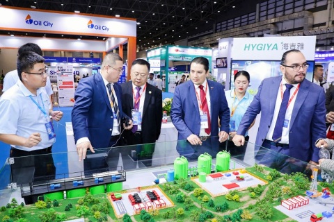 西安世界石油天然气装备博览会展会现场图片