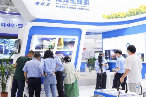 上海国际医用化工材料产品技术与设备展览会展会现场图片