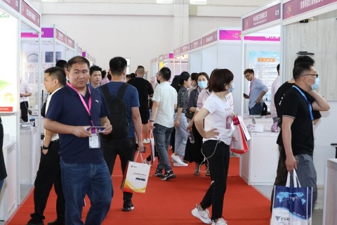 宁波国际照明展览会展会现场图片