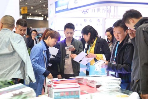 成都天府国际照明展览会展会现场图片