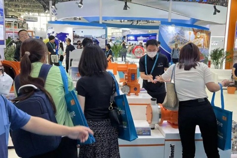 上海国际石油和化工技术装备展览会展会现场图片