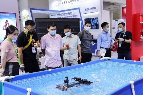 丝路新疆石油及化工工业博览会展会现场图片