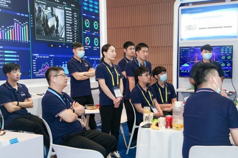 苏州世界交通运输大会展会现场图片