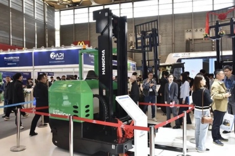 上海亚洲国际物流技术与运输系统展览会展会现场图片