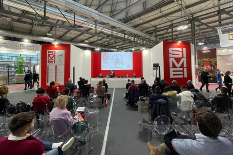 意大利米兰葡萄酒酿造及装瓶机械展览会展会现场图片