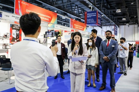 中东迪拜纸业展览会展会现场图片