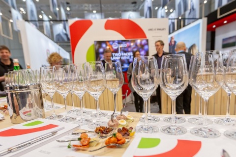 德国杜塞尔多夫葡萄酒、红酒、烈酒展览会展会现场图片