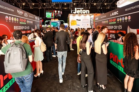 中东迪拜娱乐及博彩展览会展会现场图片