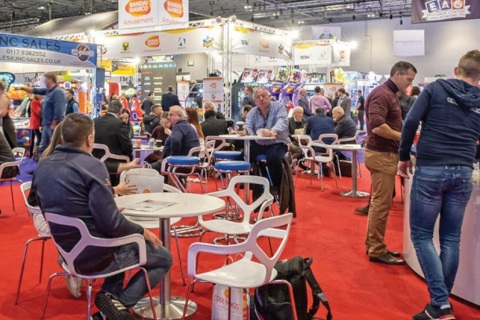 英国伦敦主题乐园游乐设备展览会展会现场图片