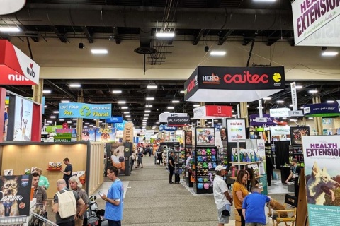 美国拉斯维加斯宠物展览会夏季展会现场图片