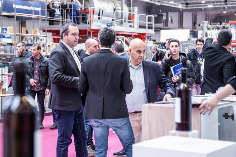 西班牙葡萄酒机械设备展览会展会现场图片