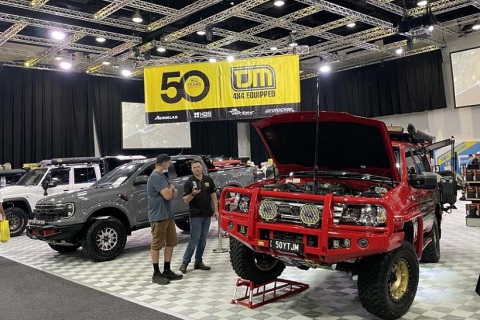 澳洲澳大利亚墨尔本越野车、钓具、户外露营用品展展会现场图片