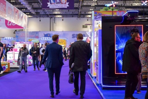 英国伦敦主题乐园游乐设备展览会展会现场图片