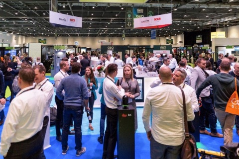 英国伦敦地理测绘展览会展会现场图片