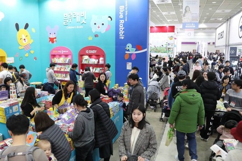 韩国首尔孕婴童展览会展会现场图片