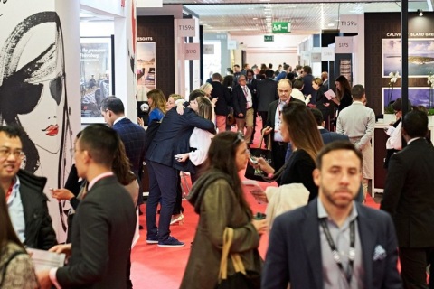 新加坡亚太豪华旅游展览会展会现场图片