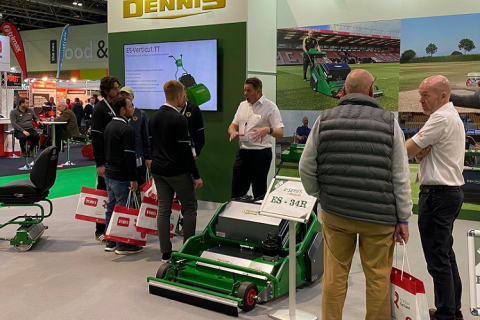 英国伯明翰割草机、草坪场地管理展览会展会现场图片