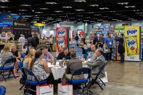 美国糖果及零食展展会现场图片