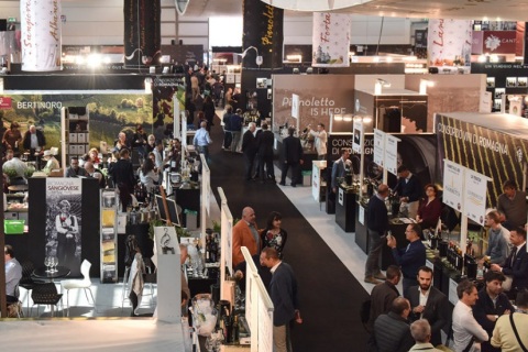 意大利维罗纳葡萄酒展-联合酒展展会现场图片