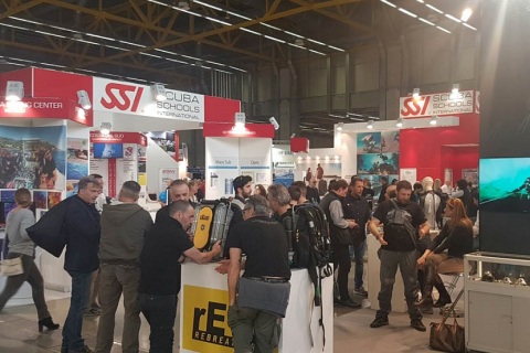 意大利博洛尼亚潜水展展会现场图片