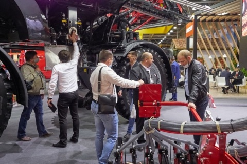 俄罗斯莫斯科农业机械展览会展会现场图片