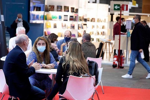 西班牙图书展览会展会现场图片