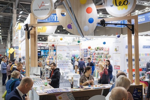 俄罗斯莫斯科文具及办公用品展览会展会现场图片