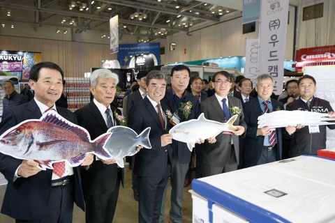 韩国首尔渔具钓具展览会展会现场图片