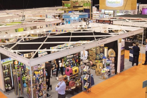 英国伯明翰宠物用品展览会展会现场图片